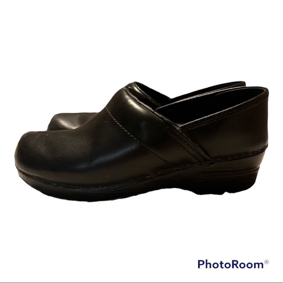 Dansko Slip On Shoes - Picture 1 of 11